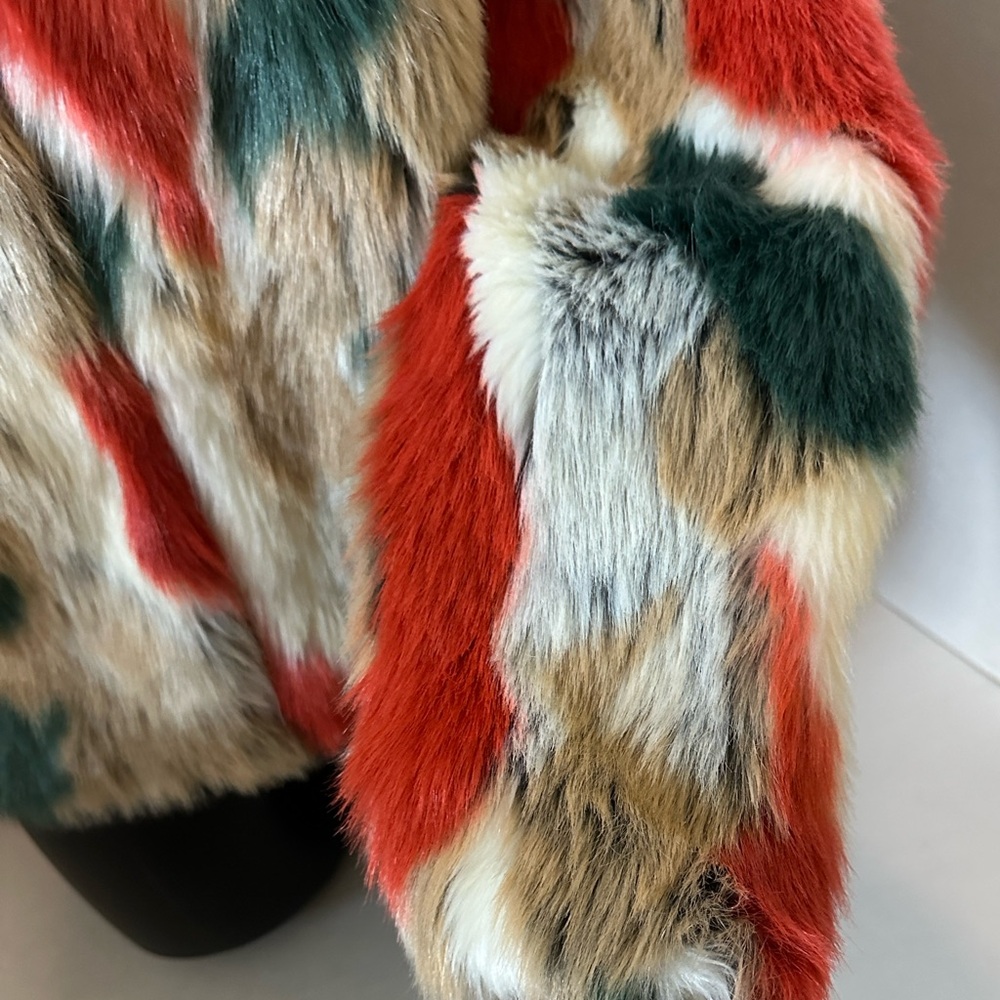Hot & Delicious Colorful Faux Fur Jacket large - Picture 8 of 16